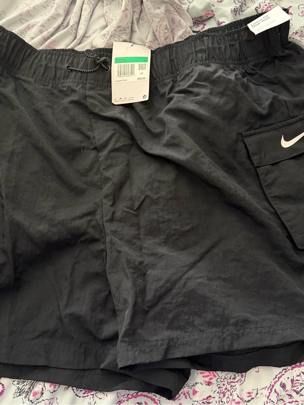 Nike Men’s Black Athletic Cargo Shorts with Swoosh Pocket
